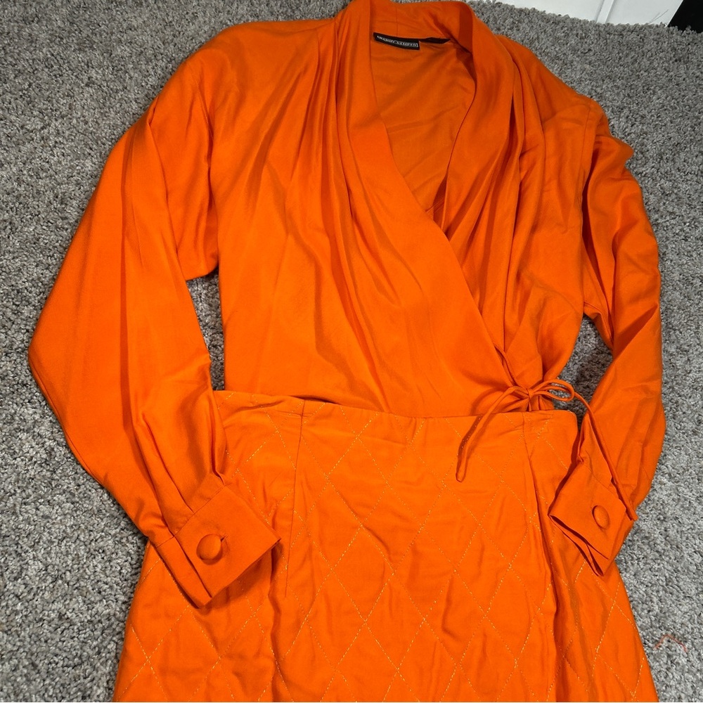Randy Kemper Tangerine Orange 100% Silk Wrap Top Quilted Skirt Set Size 4 and 6